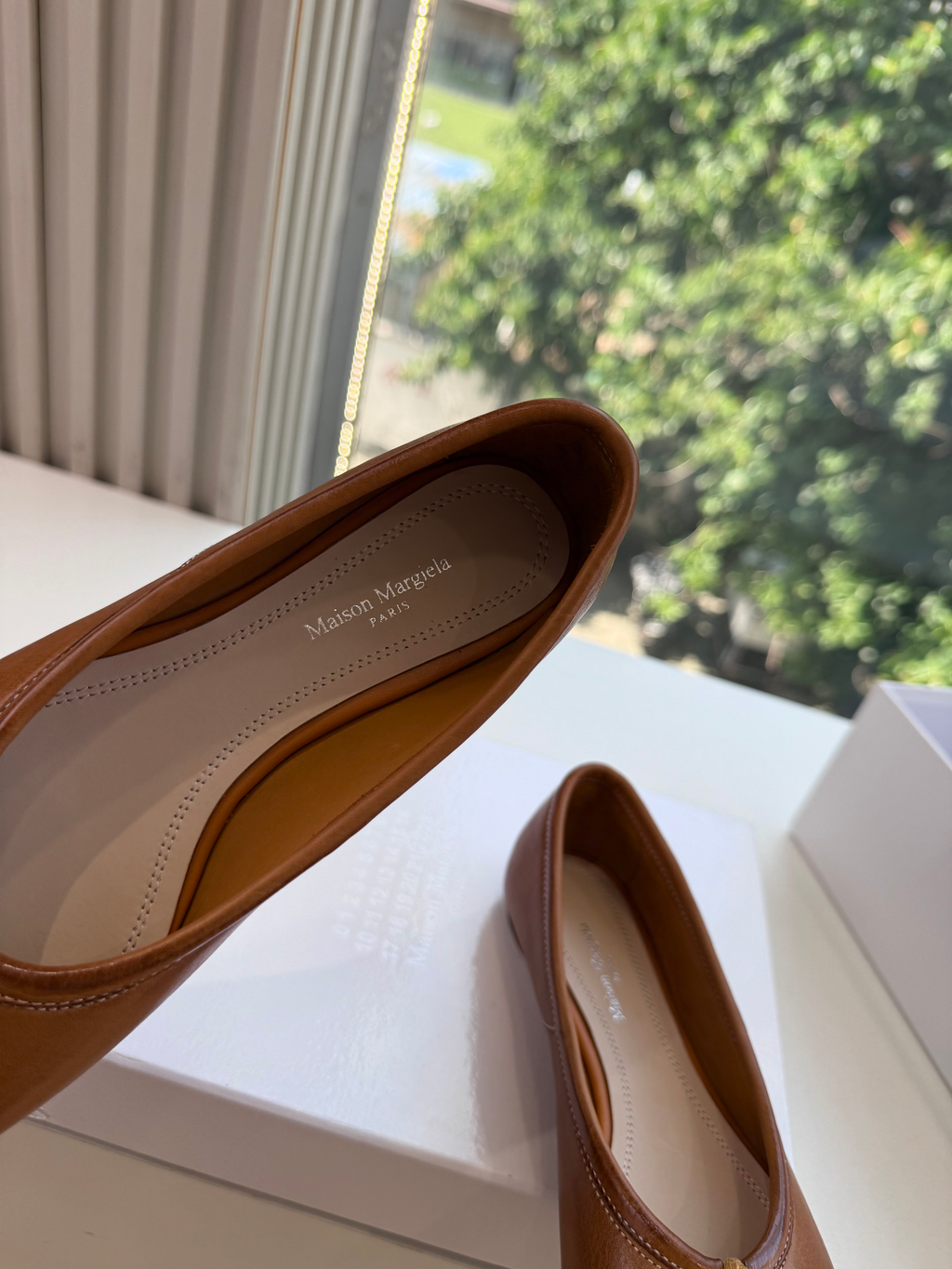 Falection FW26 Tabi Split Toe Leather Ballet Flats in 3 Colors
