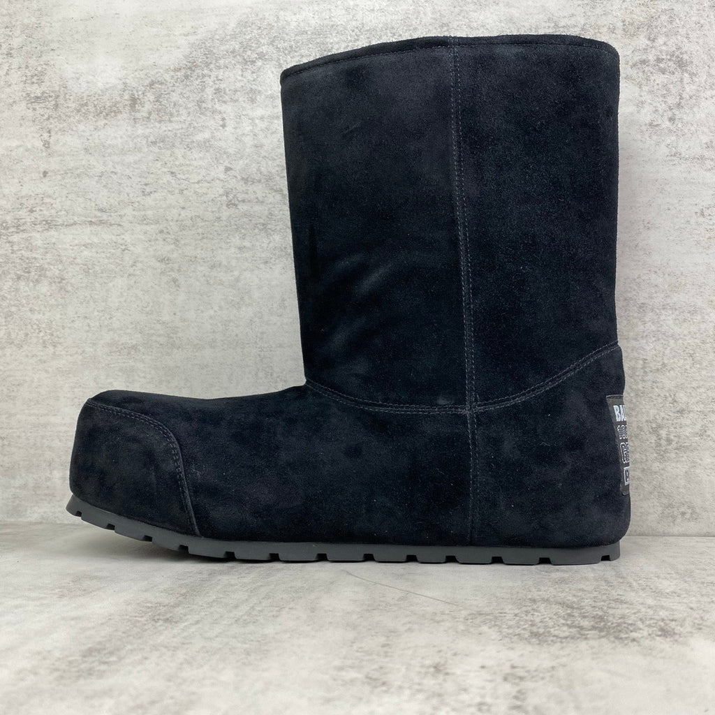 Falection FW26 Dumbo Bootie in 2 Colors