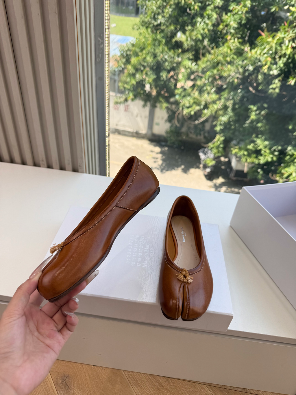 Falection FW26 Tabi Split Toe Leather Ballet Flats in 3 Colors