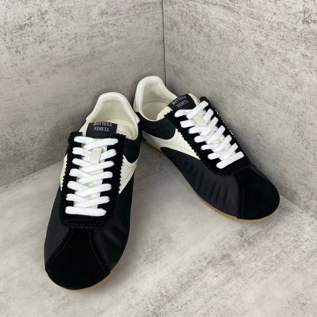 Falection FW26 Shot Sneaker Suede Strimmed in Black/White