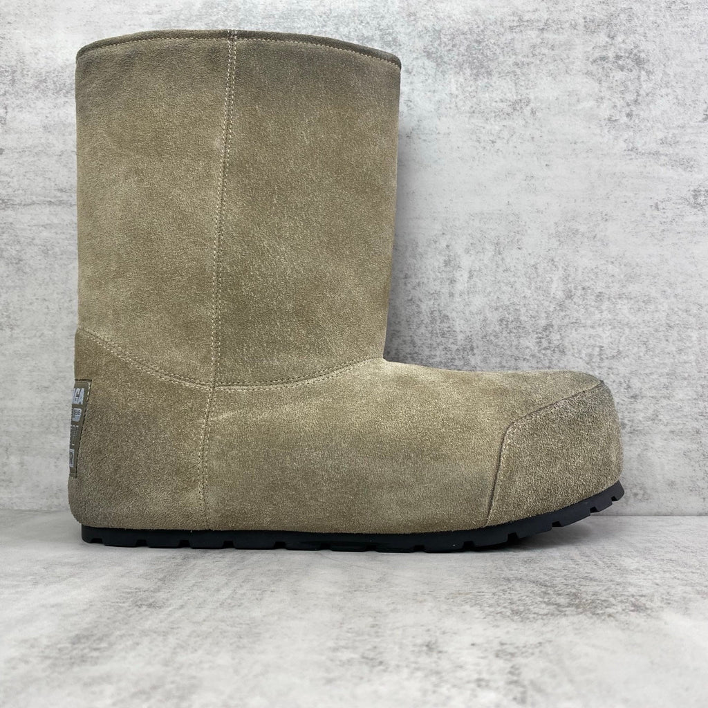 Falection FW26 Dumbo Bootie in 2 Colors