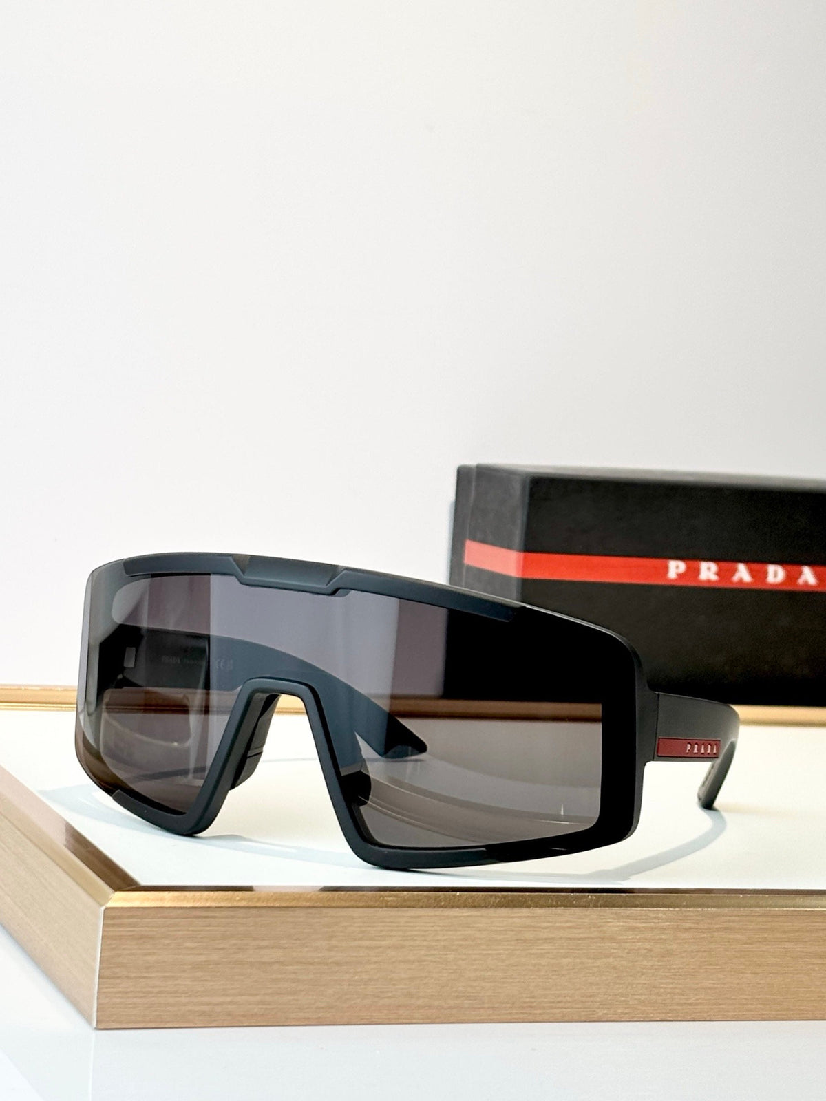 Falection FW26 Linea Rossa Geometric Shield Sunglasses in 4 Colors