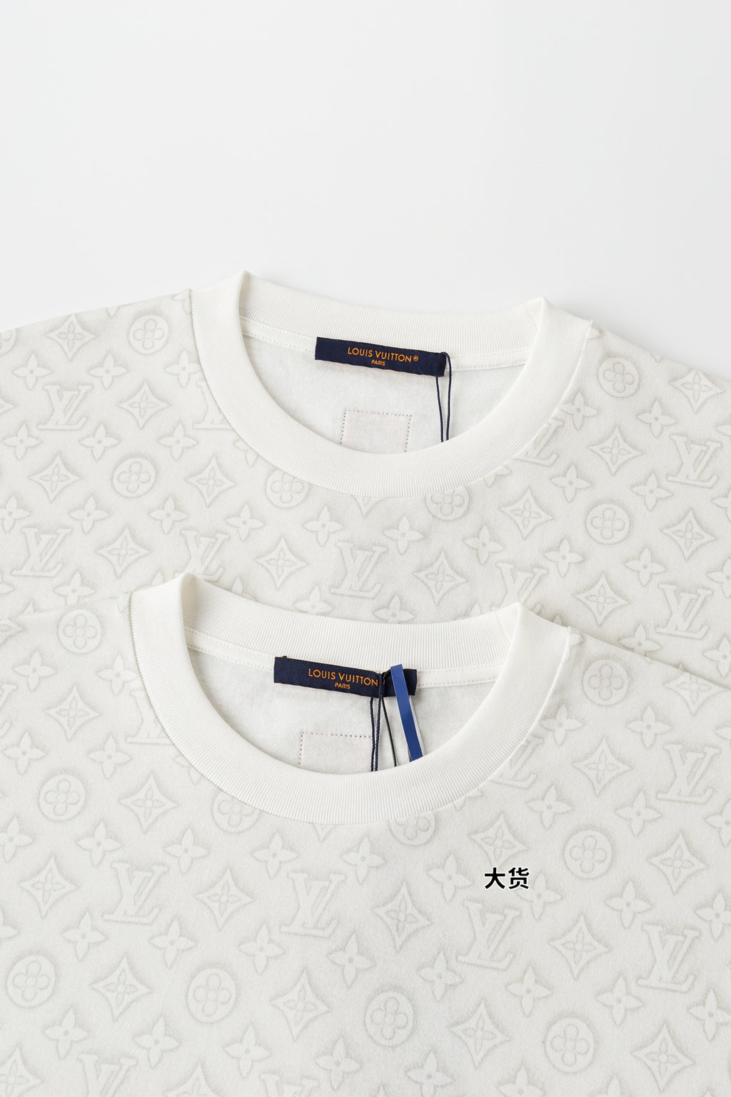 V Monogram Short Sleeve T-Shirt