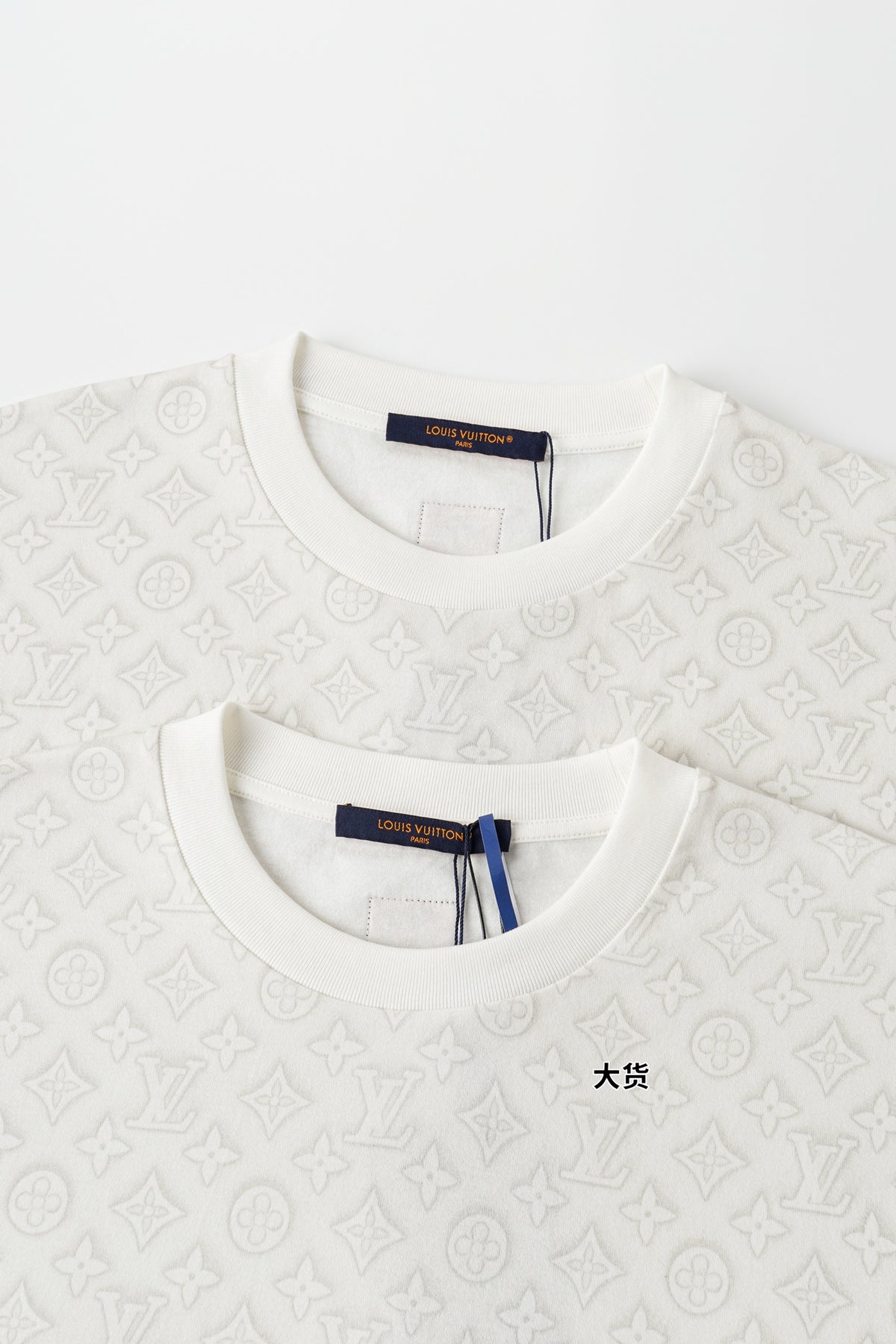 V Monogram Short Sleeve T-Shirt