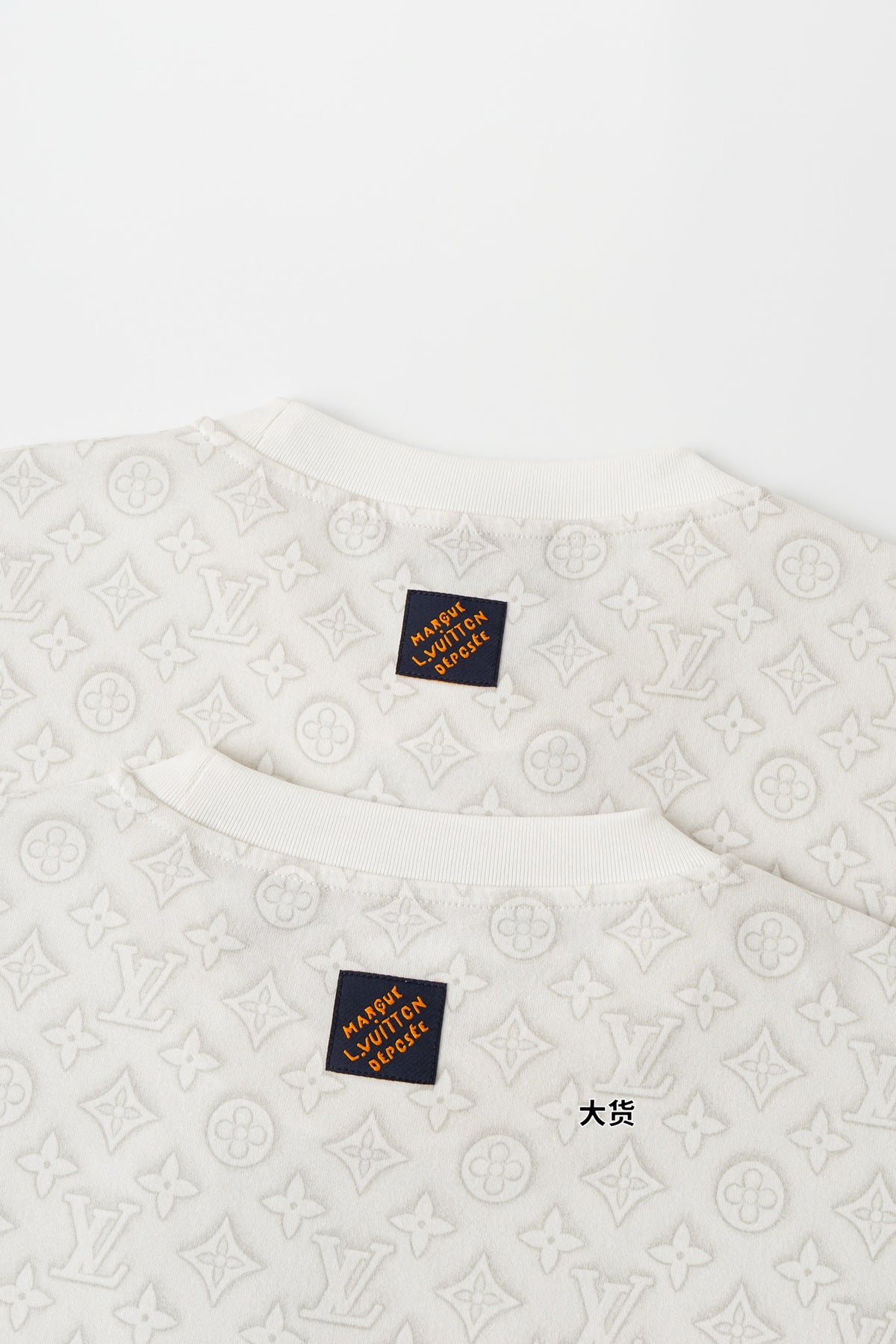 V Monogram Short Sleeve T-Shirt